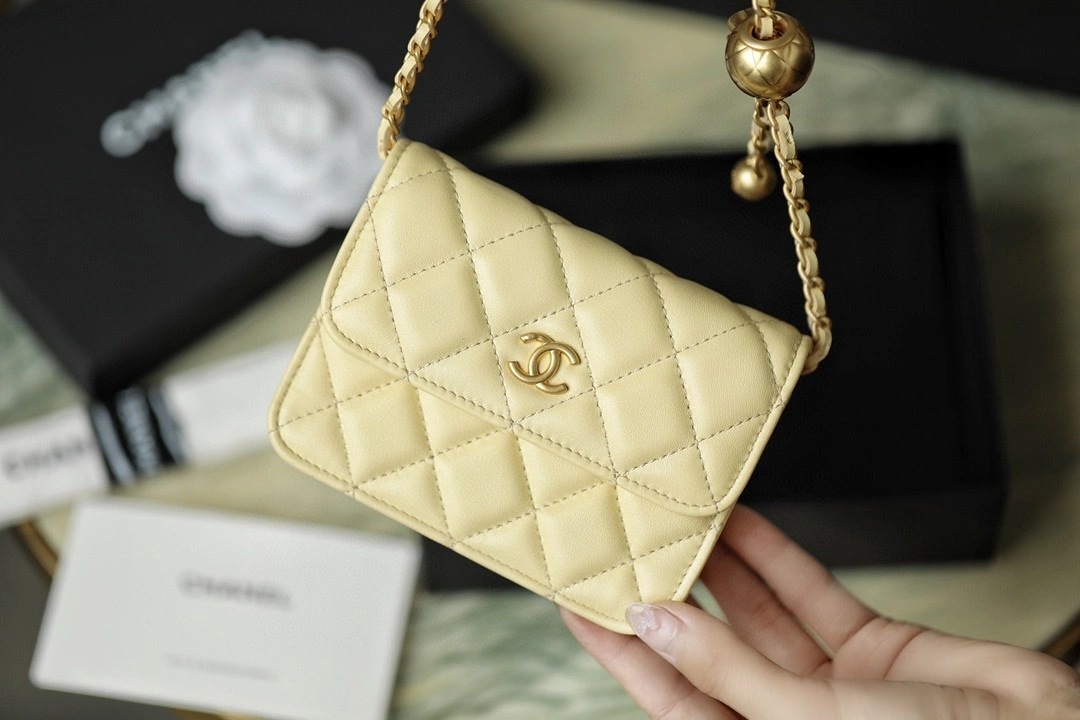 *MOMO--- sheephide item : A-B00G2710