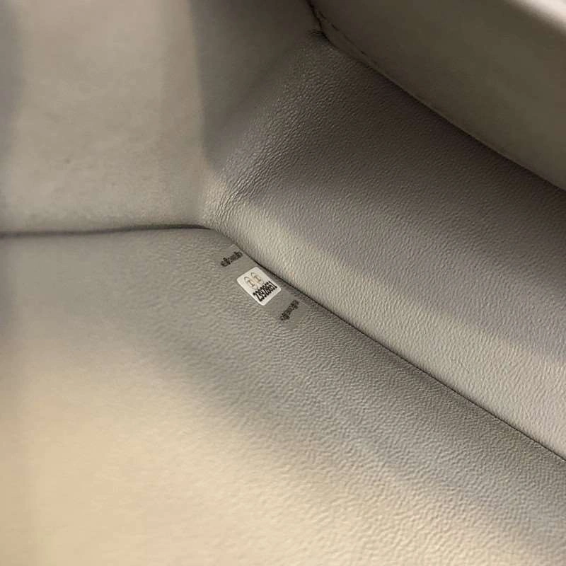 *MOMO--- sheephide item : A-B00G2827