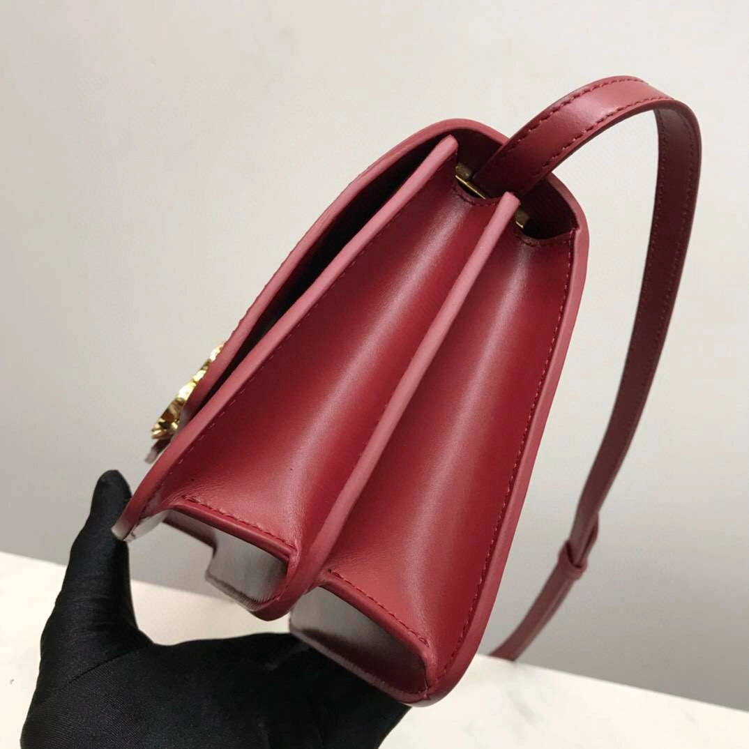 MOMO----small Multiple colors item : 278X55A2724-3