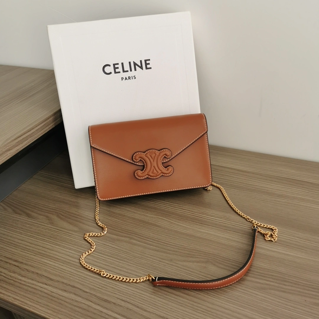 MOMO-- 10J733DPV-04LU cowhide item:D-B063E1101