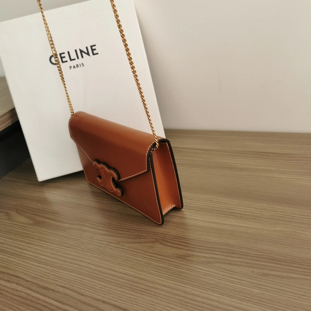 MOMO-- 10J733DPV-04LU cowhide item:D-B063E1101