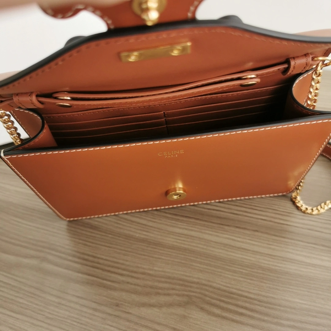 MOMO-- 10J733DPV-04LU cowhide item:D-B063E1101