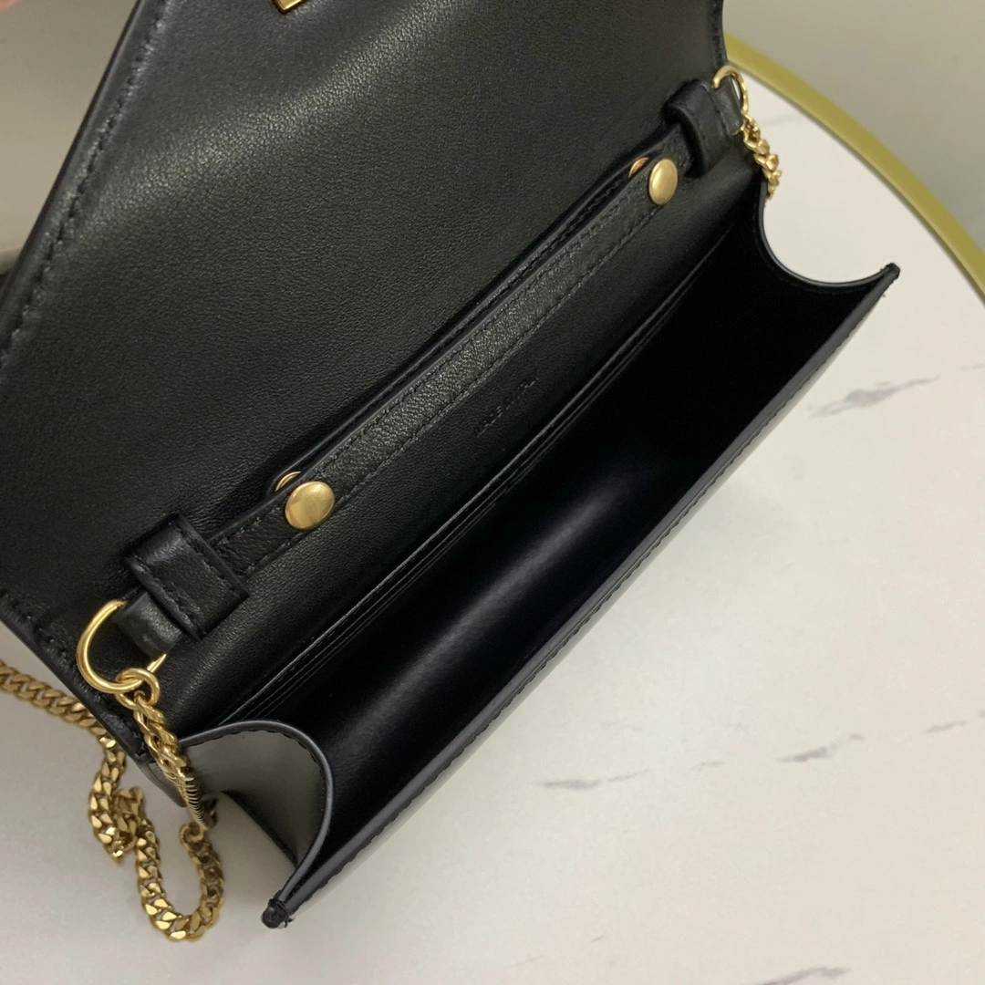 MOMO-- 10J733DPV-38NO cowhide item:D-B063E1103