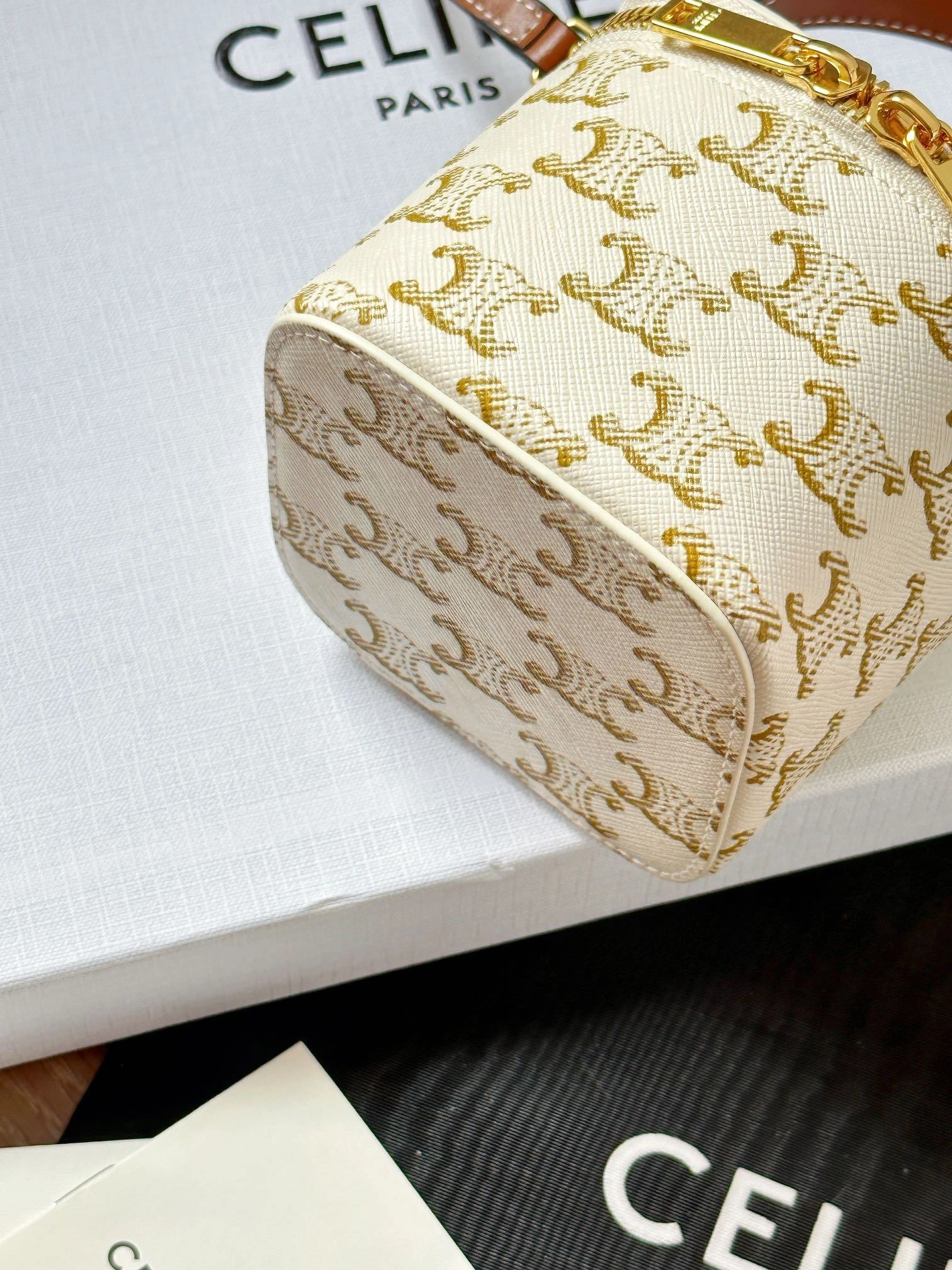 MOMO-- 10J762CZ1-01TA item:D-B000A1602