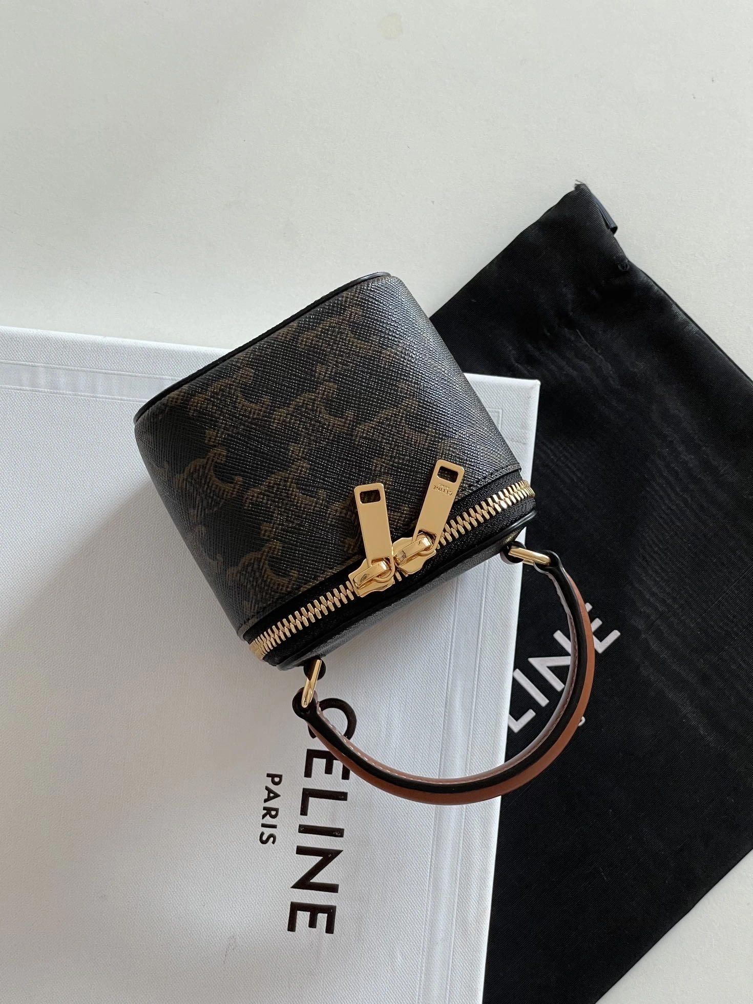 MOMO-- 10J762CZ1-04LU item:D-B000A1569