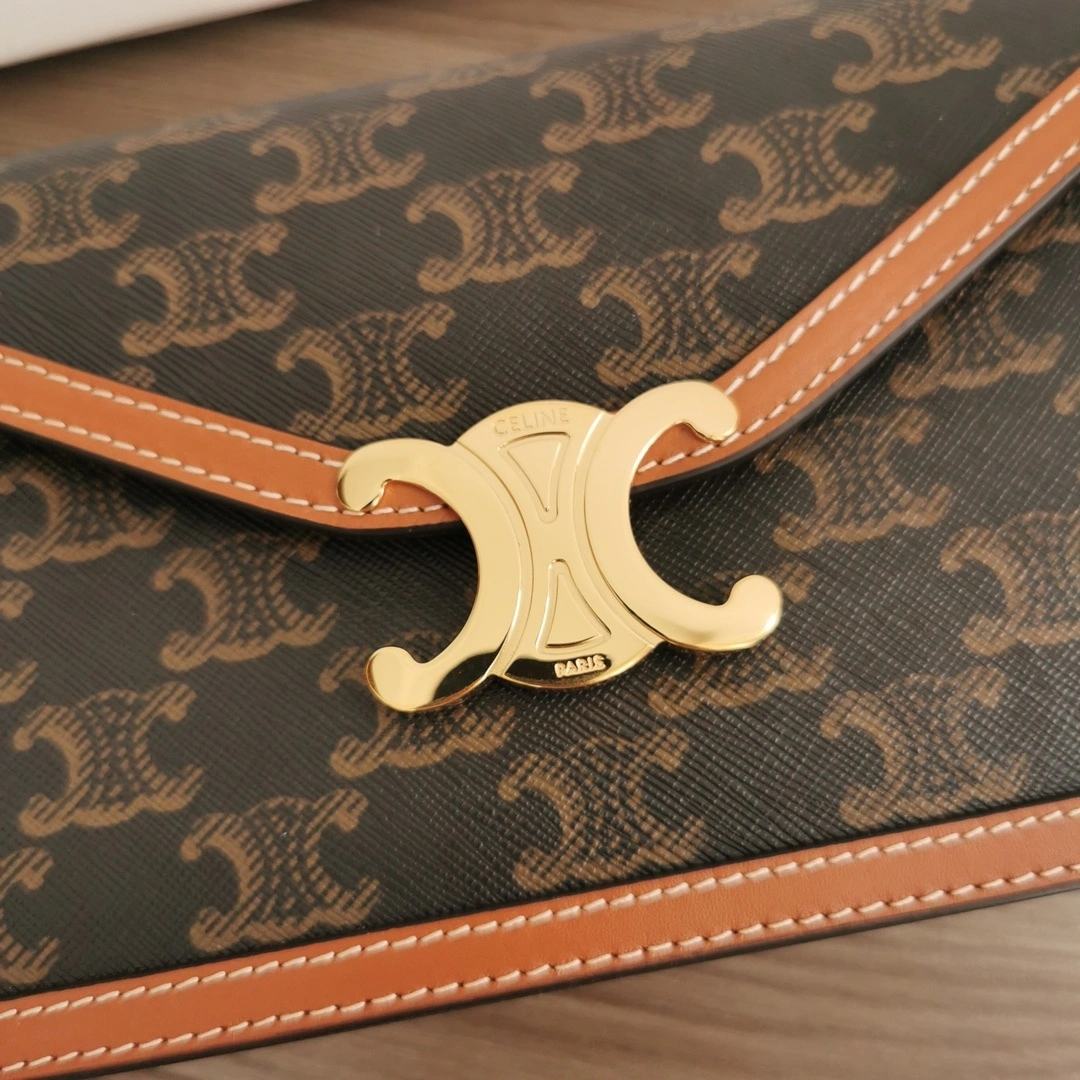 MOMO-- 10L462DQB-04LU cowhide item:D-B063E1148