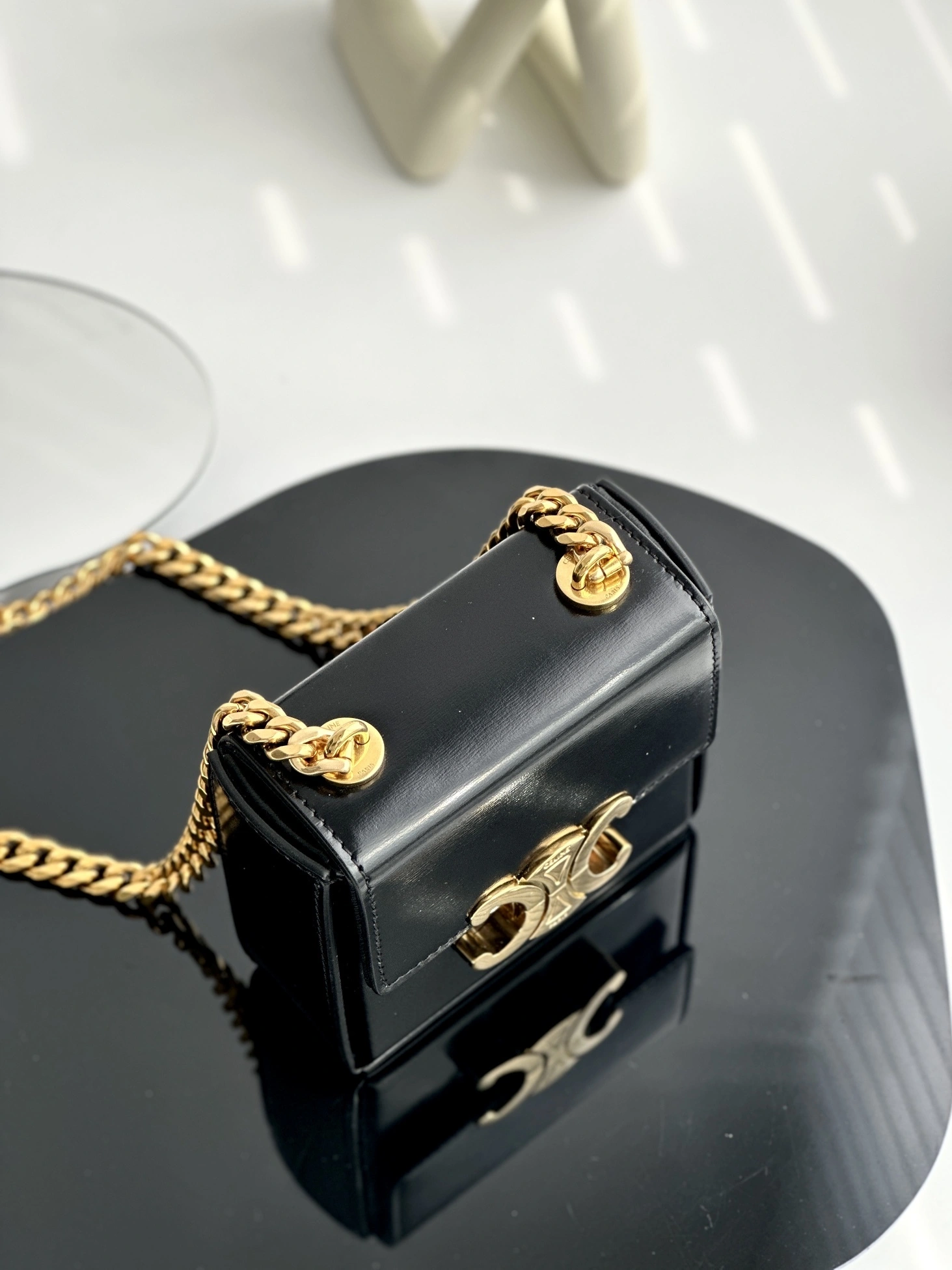 MOMO-- 113253EFE-38NO item:D-B000A1608
