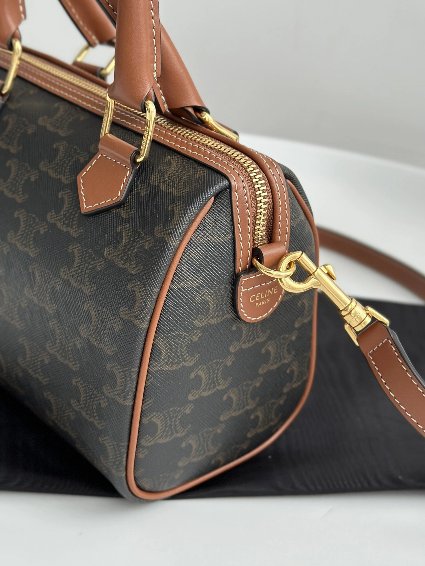 MOMO-- 113772CAS-04LU item:D-B000A1605