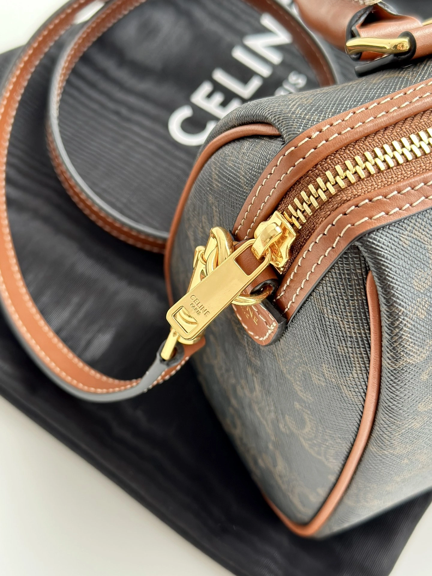 MOMO-- 113772CAS-04LU item:D-B000A1605