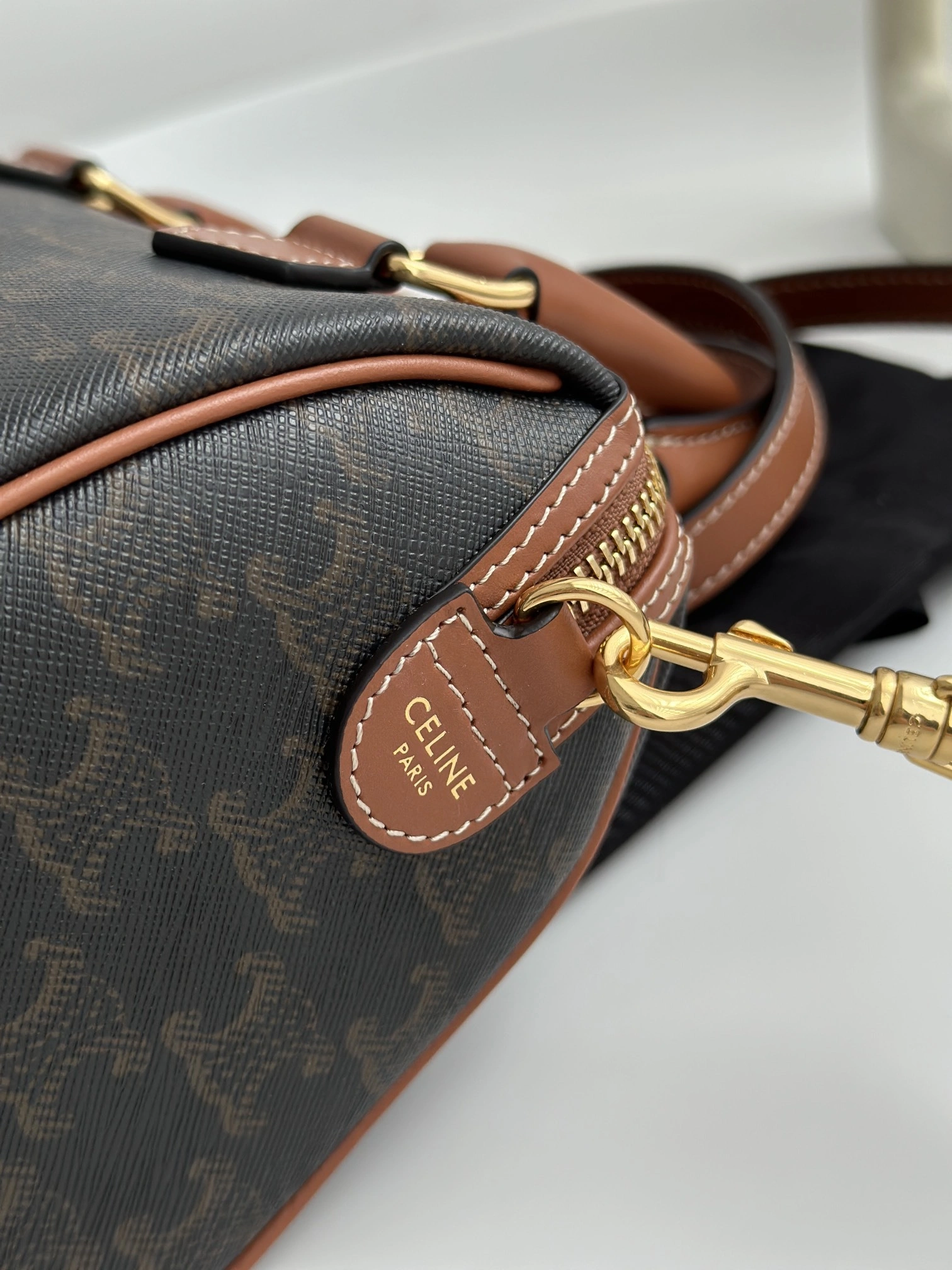 MOMO-- 113772CAS-04LU item:D-B000A1605