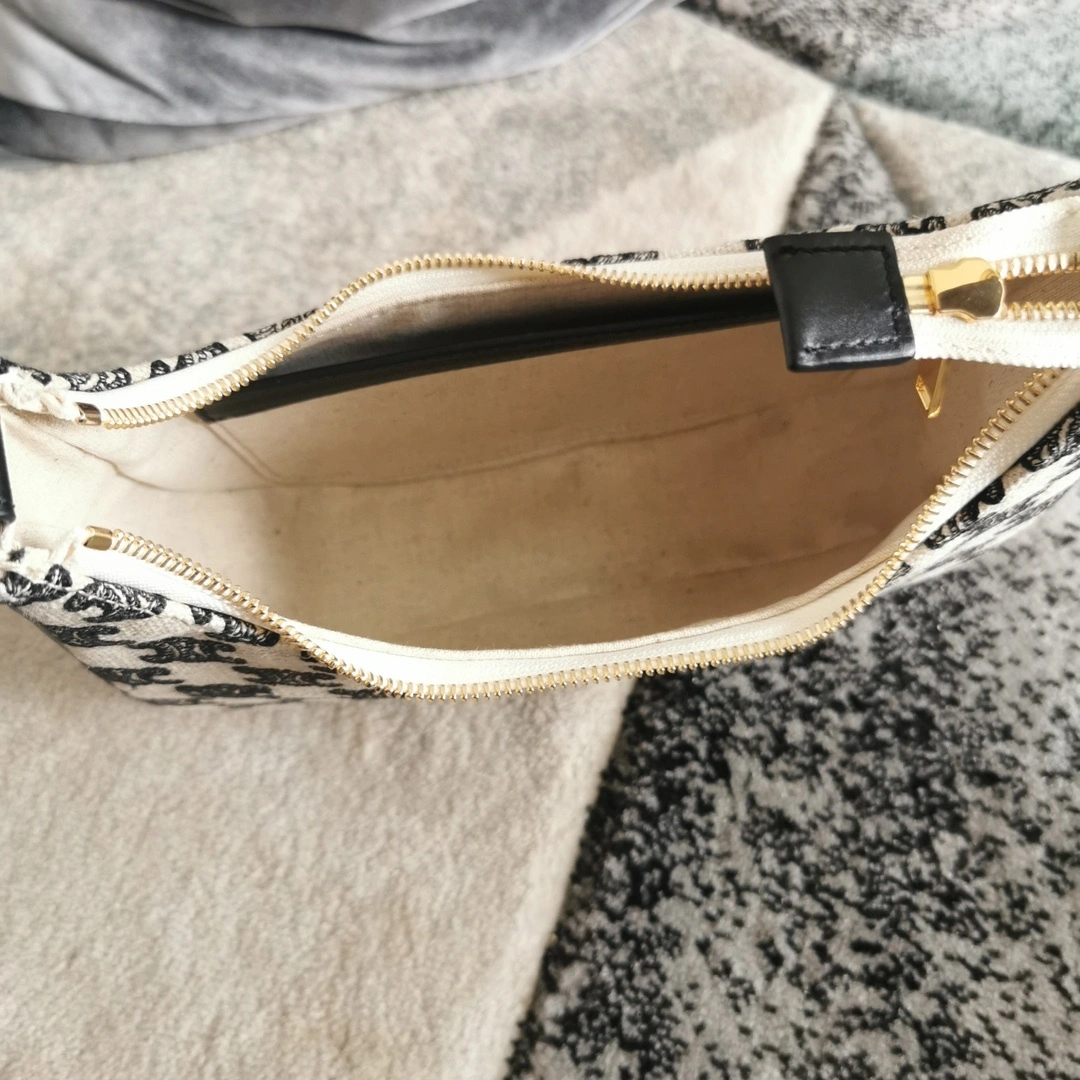 MOMO-- 193952CS8-38NO Calfskin item:D-B063E1102
