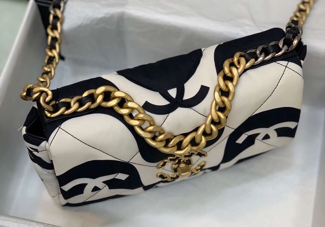 MOMO-- 19bag 1160 1161 item:063B00D0820