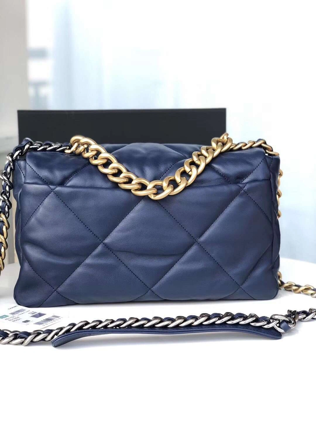 *MOMO---19bag goatskin item : A-B00G2823
