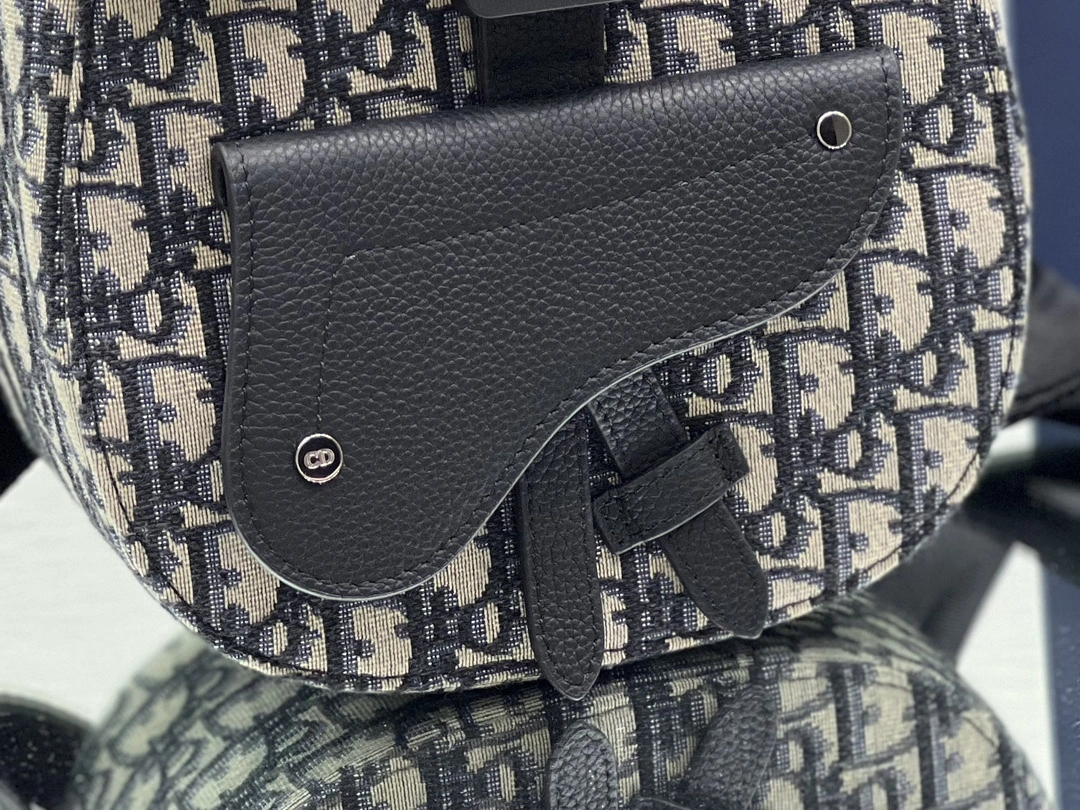 MOMO-- 1ADBA086YKY-H27E item：C-B109I2518V
