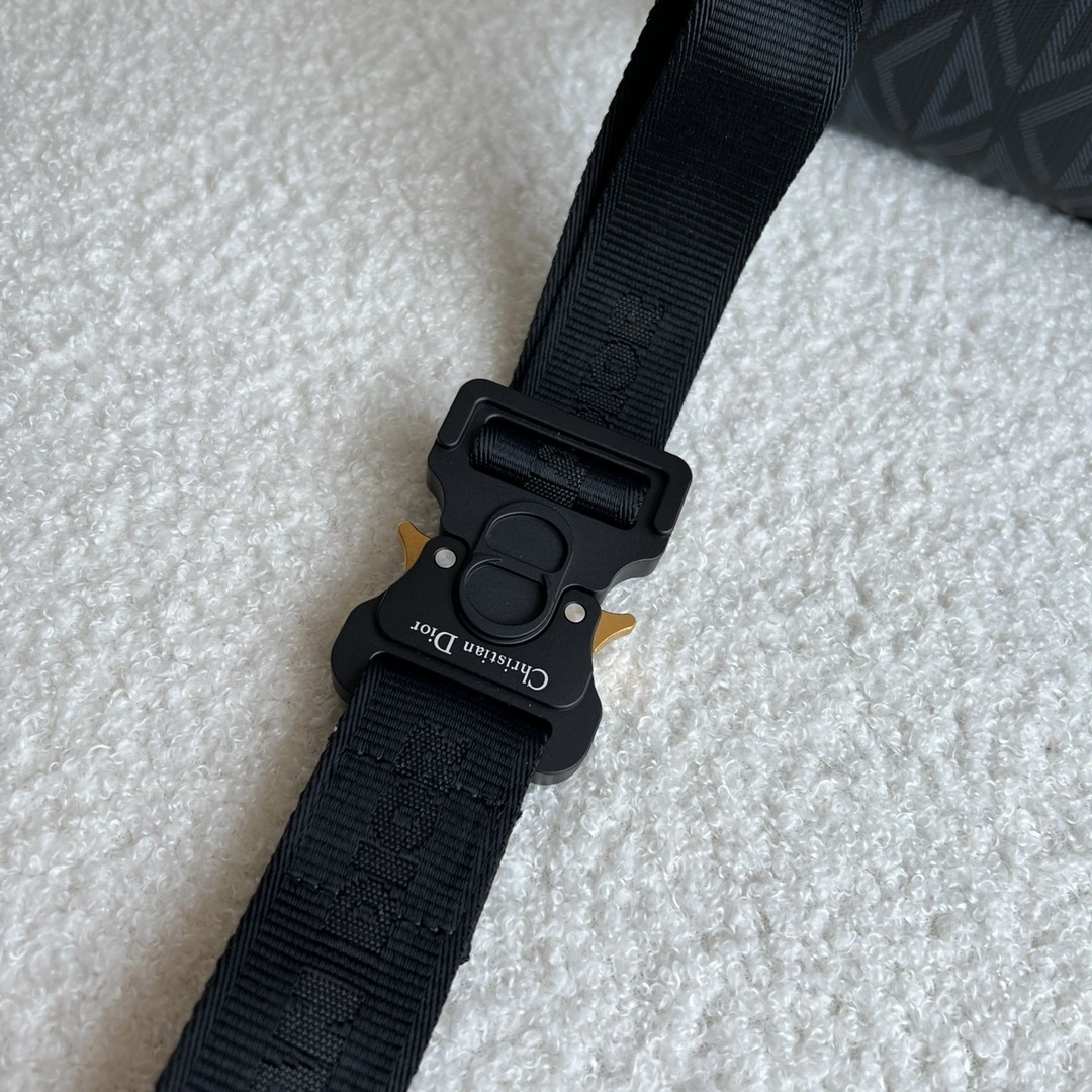 MOMO-- 1ADBR088CDP-H43E item：C-B063H1726R