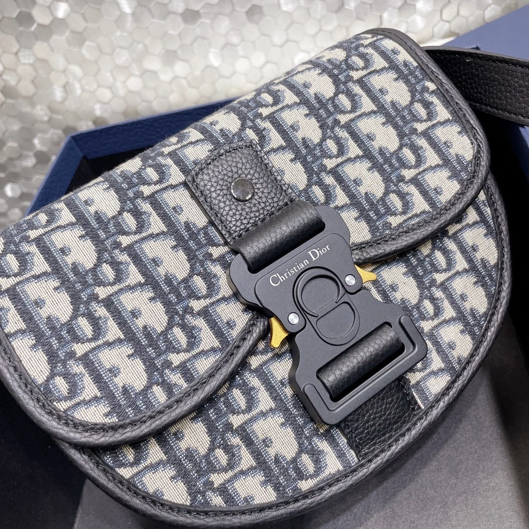 MOMO-- 1ADPO033YKY-H27E item：C-B063H1749R