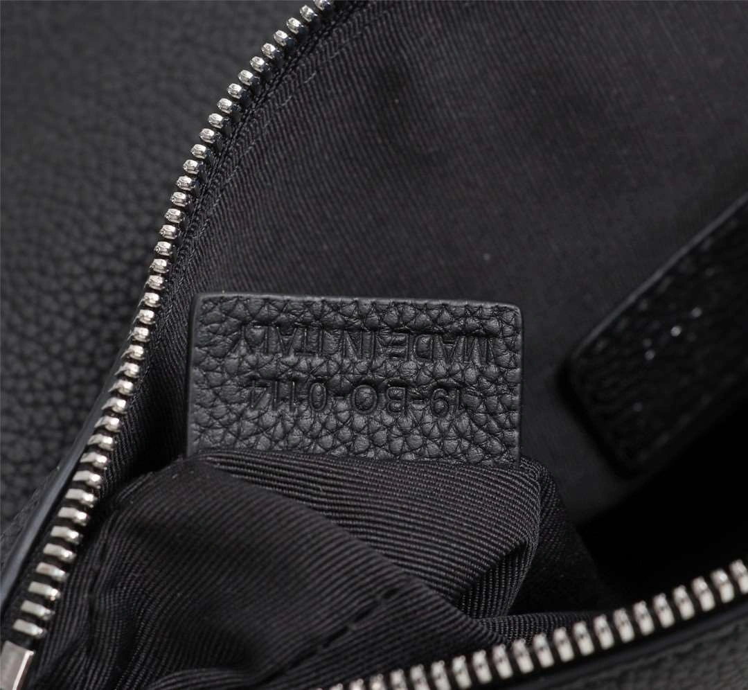 *MOMO---1ADPO093 Calfskin item : A-B00H0440