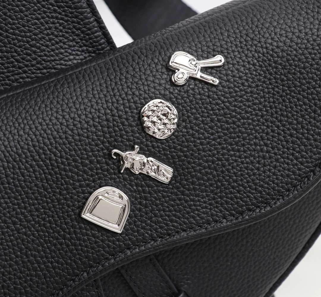 *MOMO---1ADPO093 cowhide item : A-B00H0439