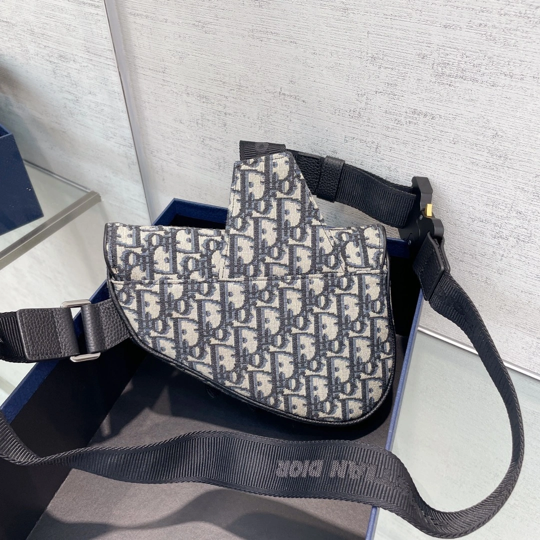 MOMO-- 1ADPO191YKY-H27E item：C-B479G3108R