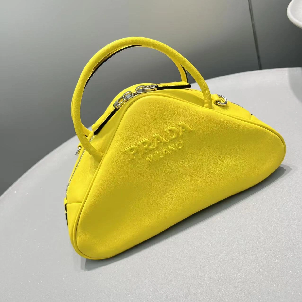 MOMO-- 1BB082_2BYA_F0377_V_NEO high quality version item：C-B007F1808R