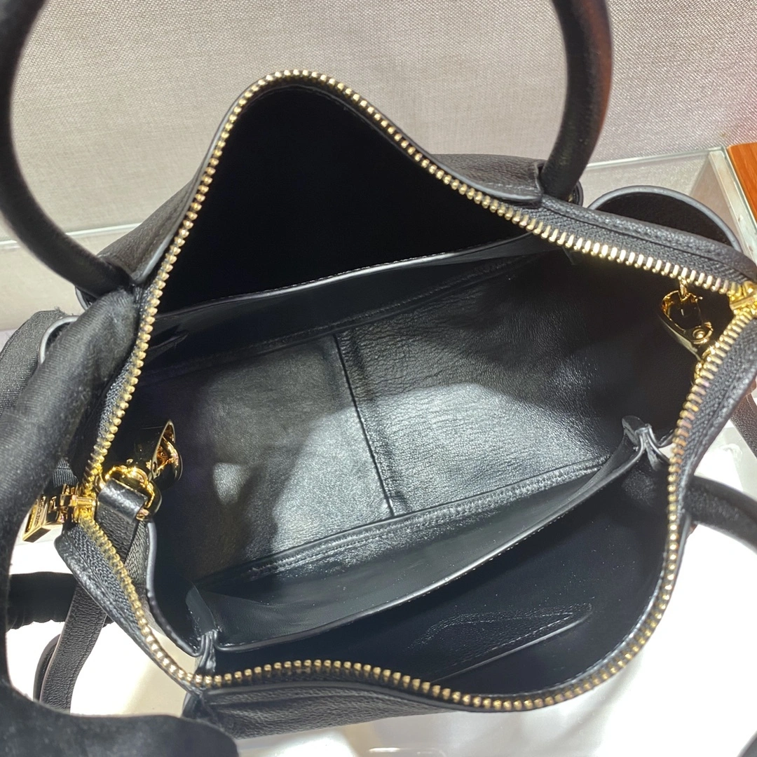 MOMO-- 1BC142-2DKV-F0002-V-OOO item:D-B000A2368R