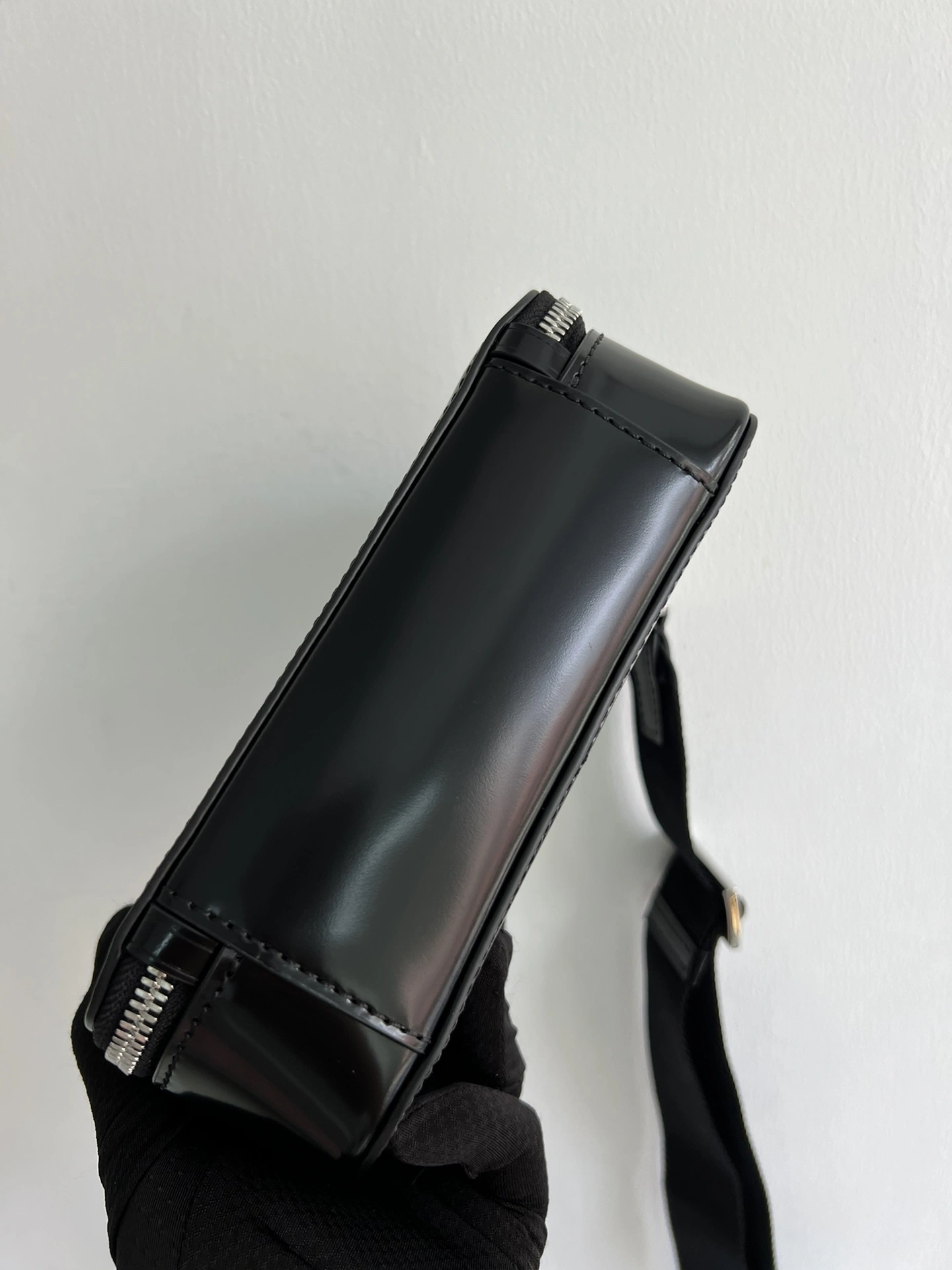 MOMO-- 1BHI80-206-F0002 item:D-B000A2390R