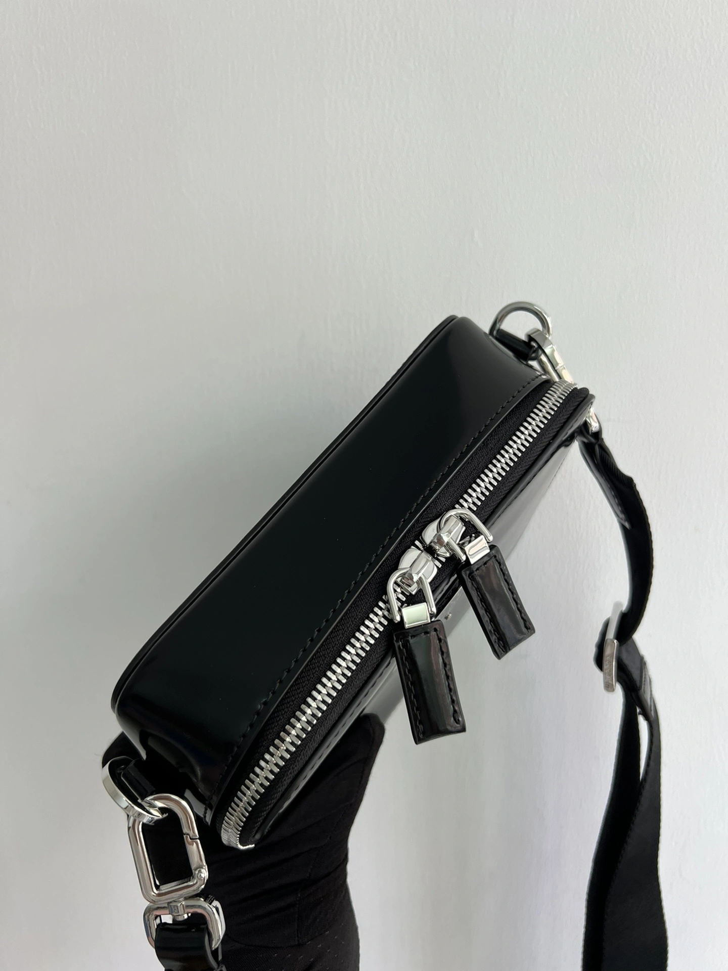 MOMO-- 1BHI80-206-F0002 item:D-B000A2390R