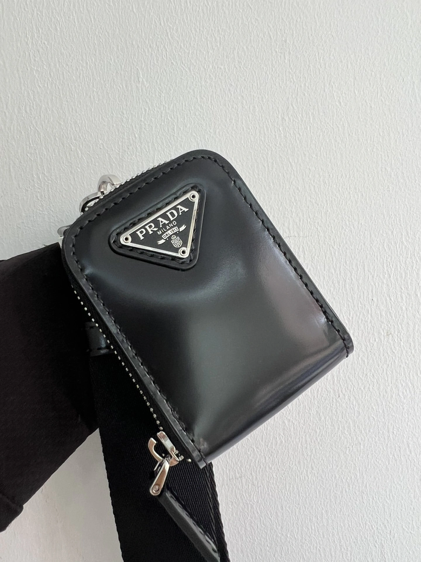 MOMO-- 1BHI80-206-F0002 item:D-B000A2390R