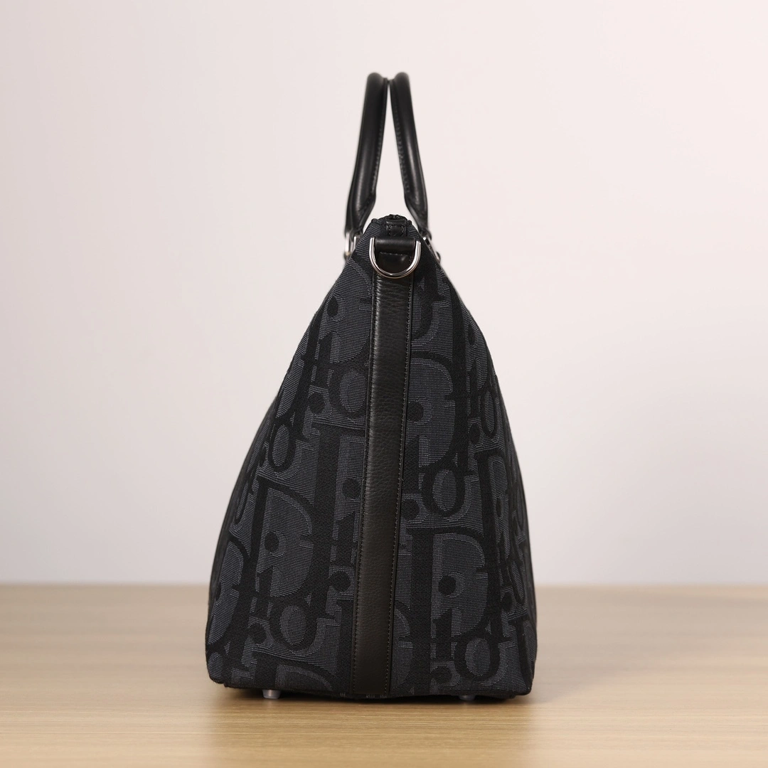 MOMO-- 1ESDU134YXL-H03E item:D-B482B1716R