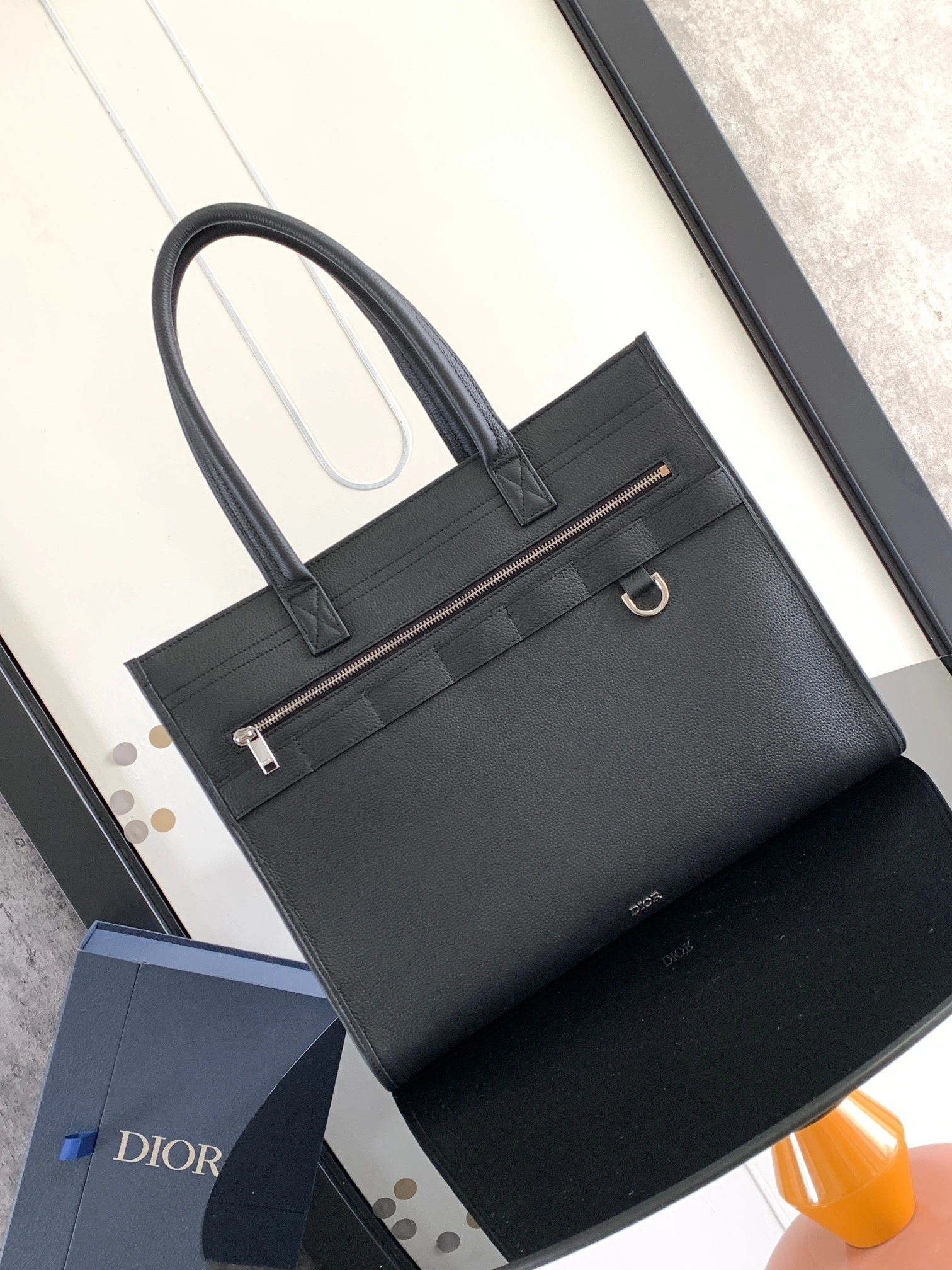 MOMO---1ESSH224YMJ_H00N 1ESSH224YMJ-H00N Safari cowhide item:D-B109D0615