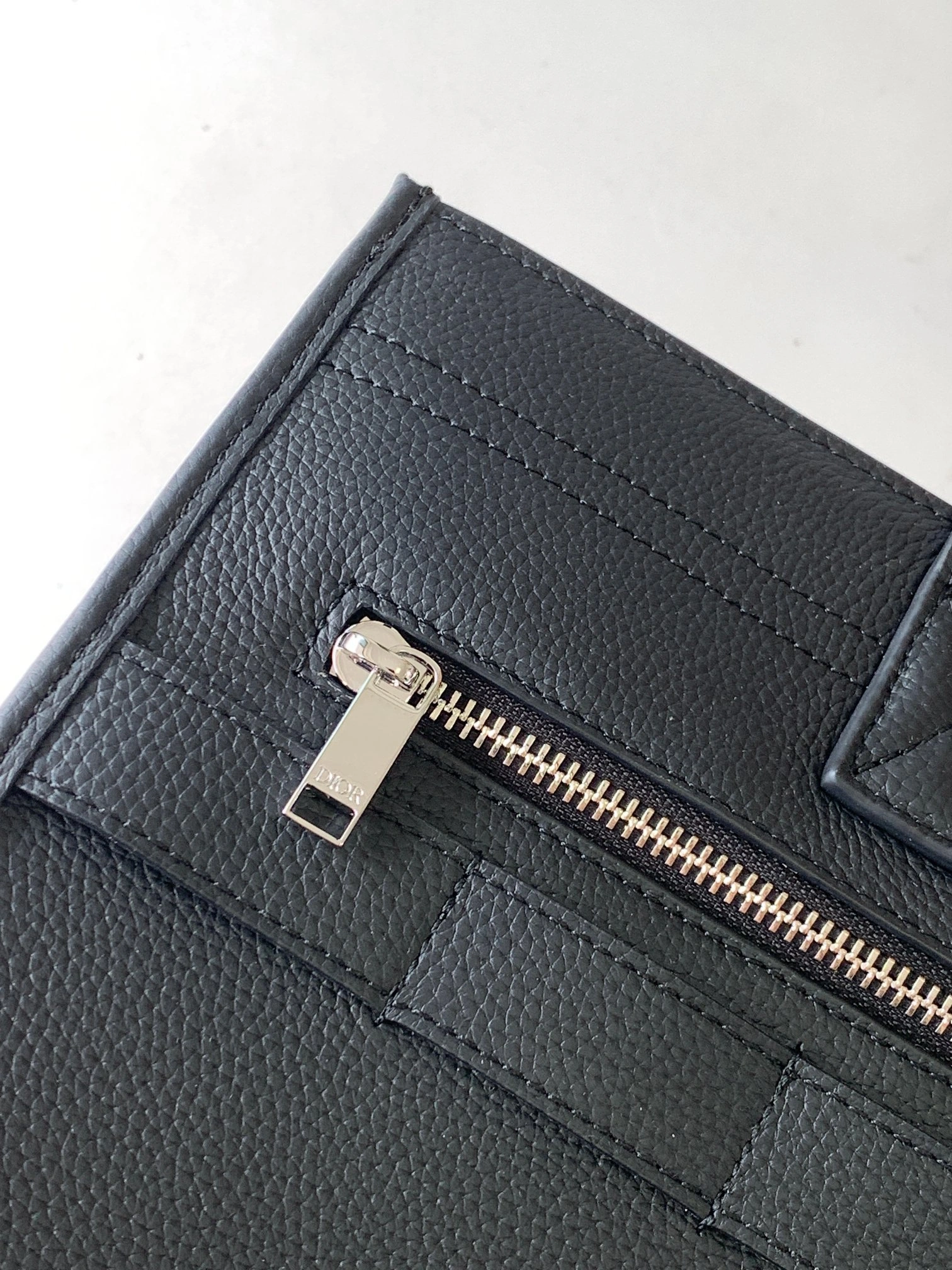 MOMO---1ESSH224YMJ_H00N 1ESSH224YMJ-H00N Safari cowhide item:D-B109D0615