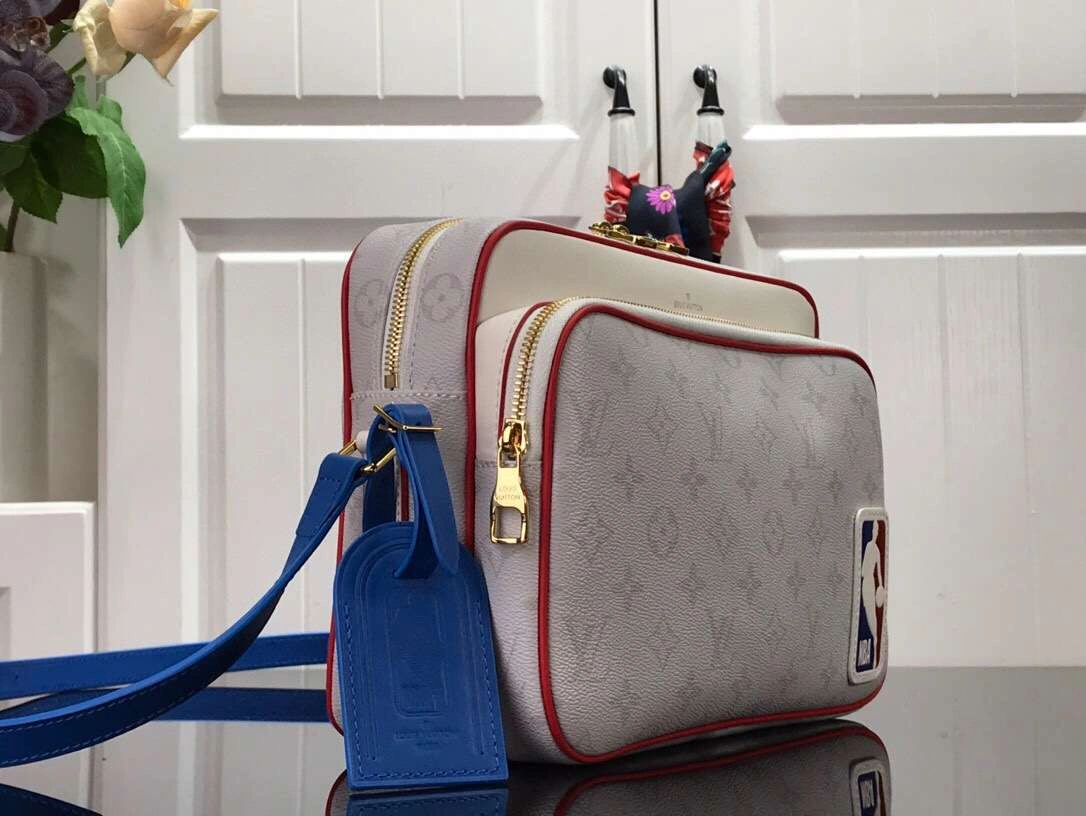 *MOMO-- 2 Colour item:174B68D0681-2