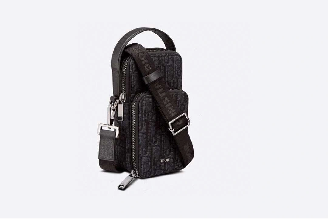 *MOMO-- 2 colour item :063B50E2025-2