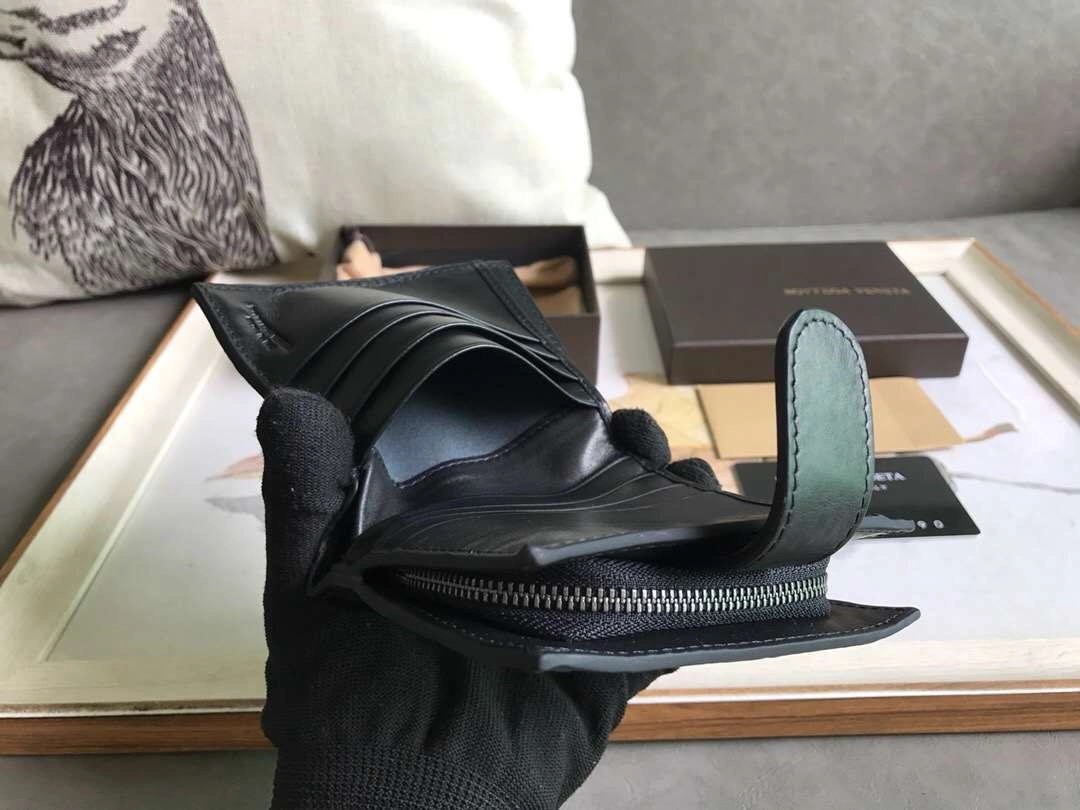 *MOMO-- 2019 Calfskin 3colour item：063B34E1038-3