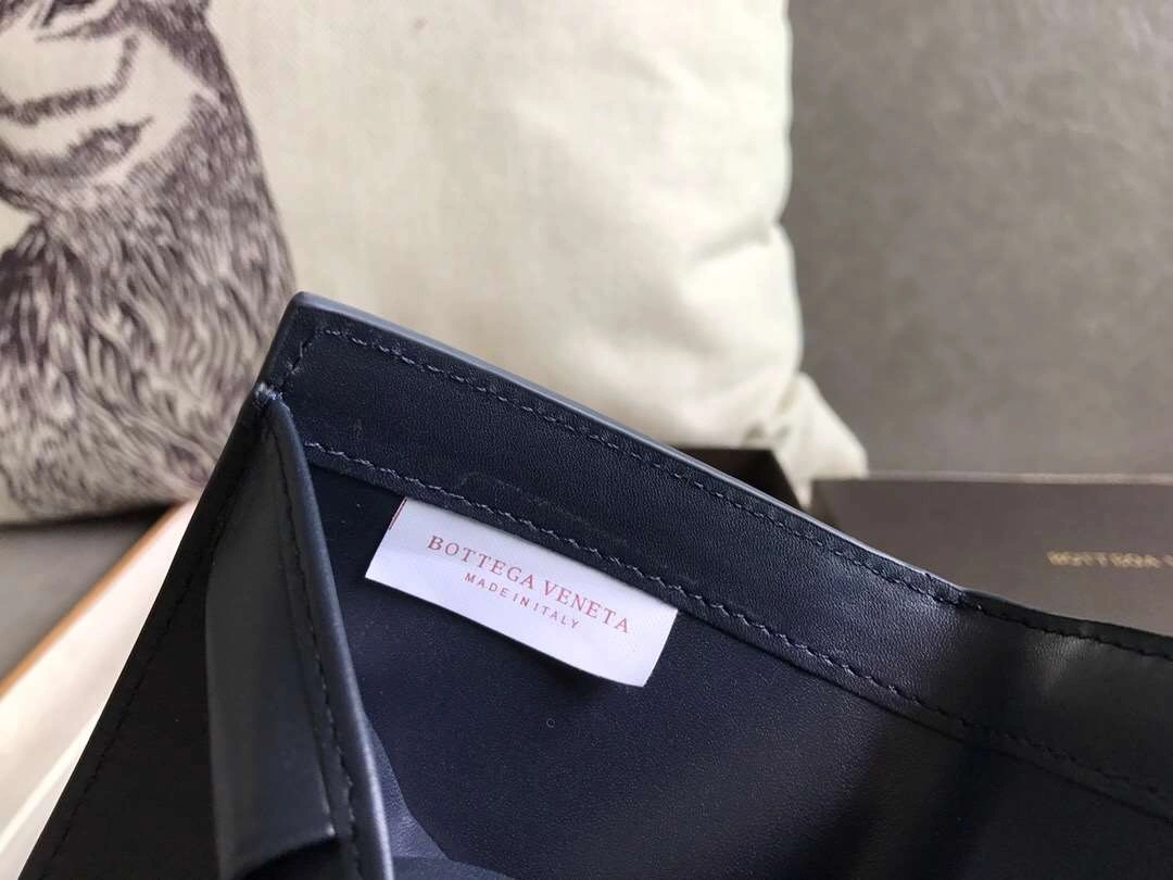 *MOMO-- 2019 Calfskin 3colour item：063B34E1038-3