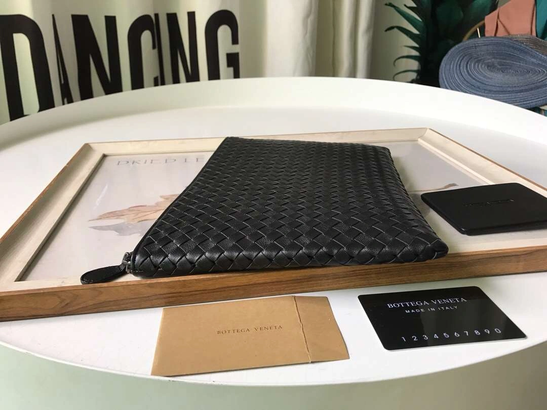 *MOMO-- 2019 sheepskin 2colour item：063B36E1042-2