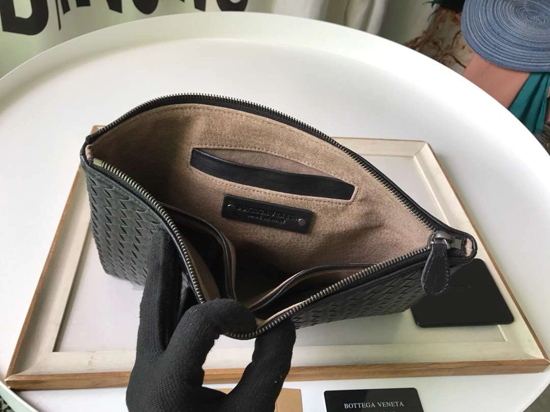 *MOMO-- 2019 sheepskin 2colour item：063B36E1042-2