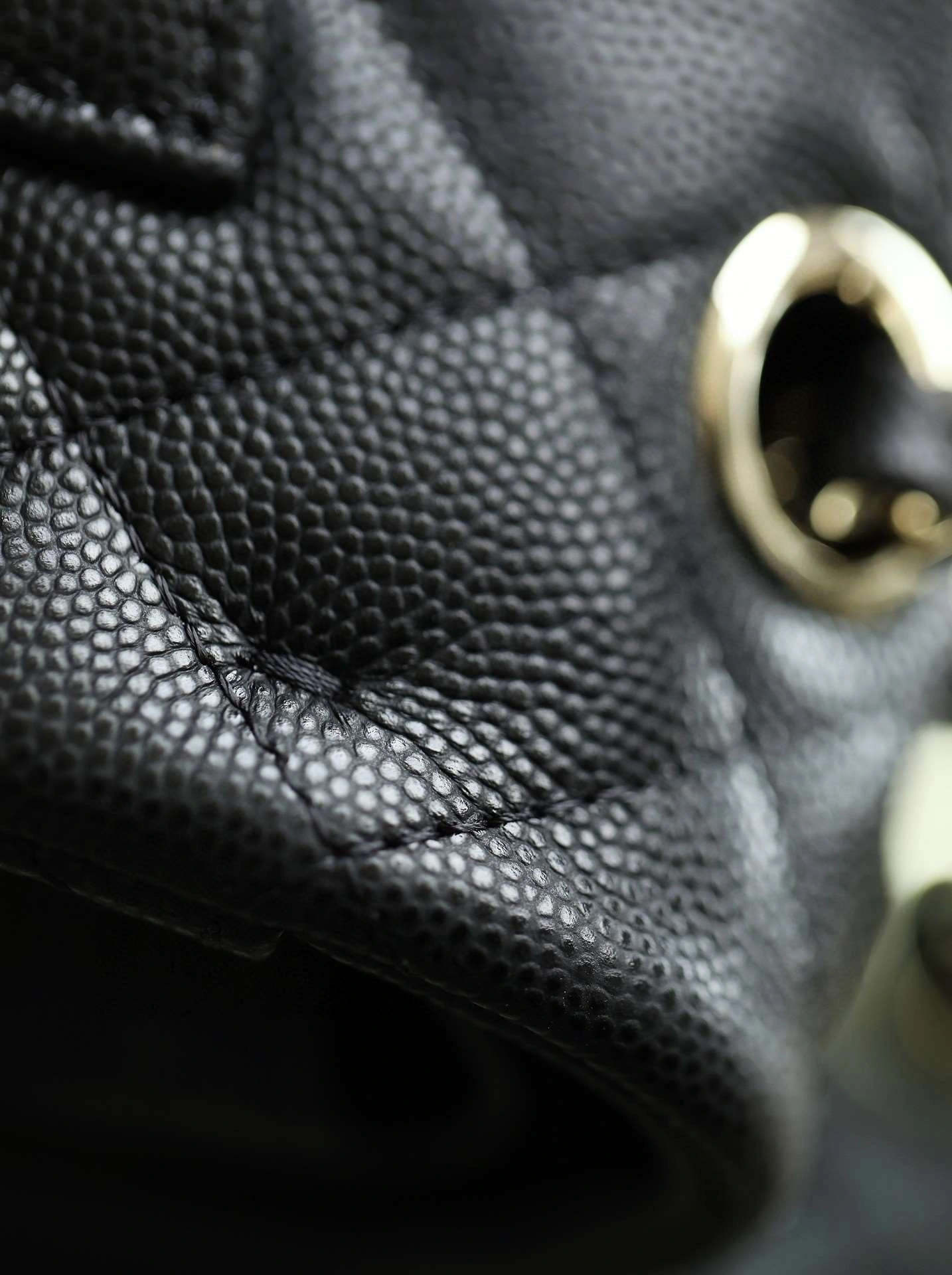 MOMO---2150 cowhide item : A-B173G2820
