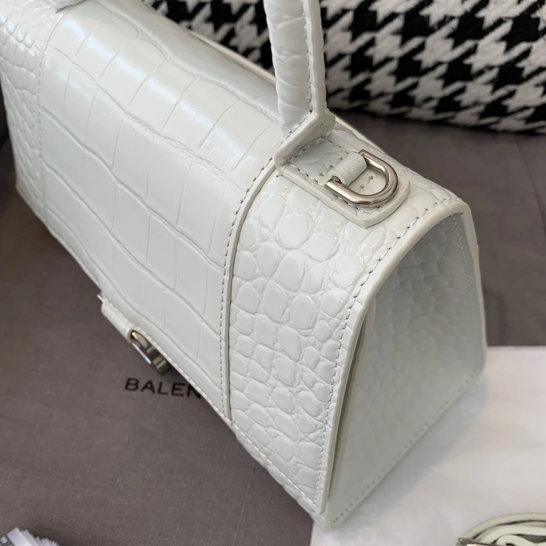 MOMO-- 218593i161 5935461LR6Y9016 high quality version hourglass item:D-B000I2524