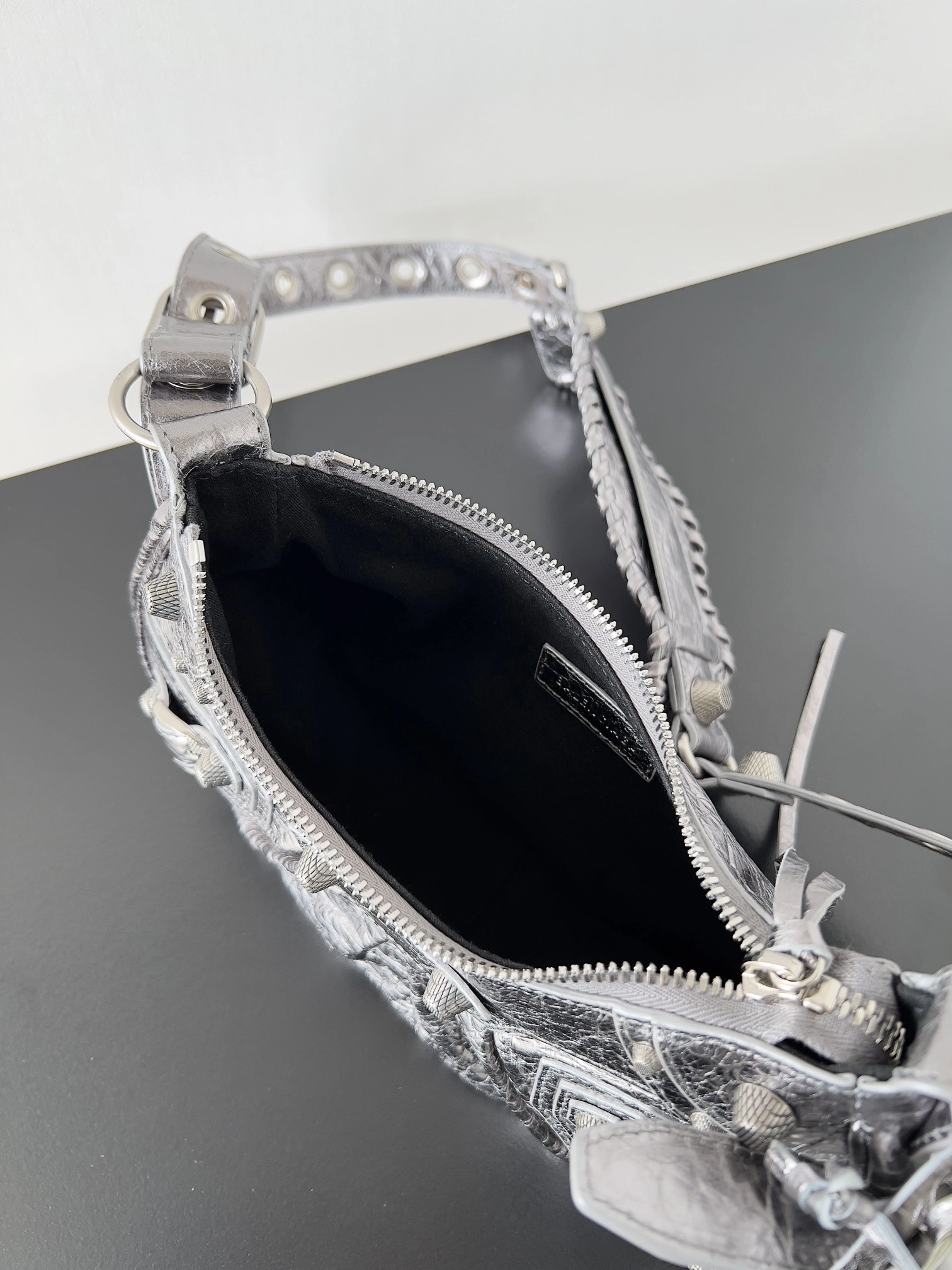 MOMO-- 218593i161 6713090GT3Y8103 high quality version Le Cagole item:D-B063I2513