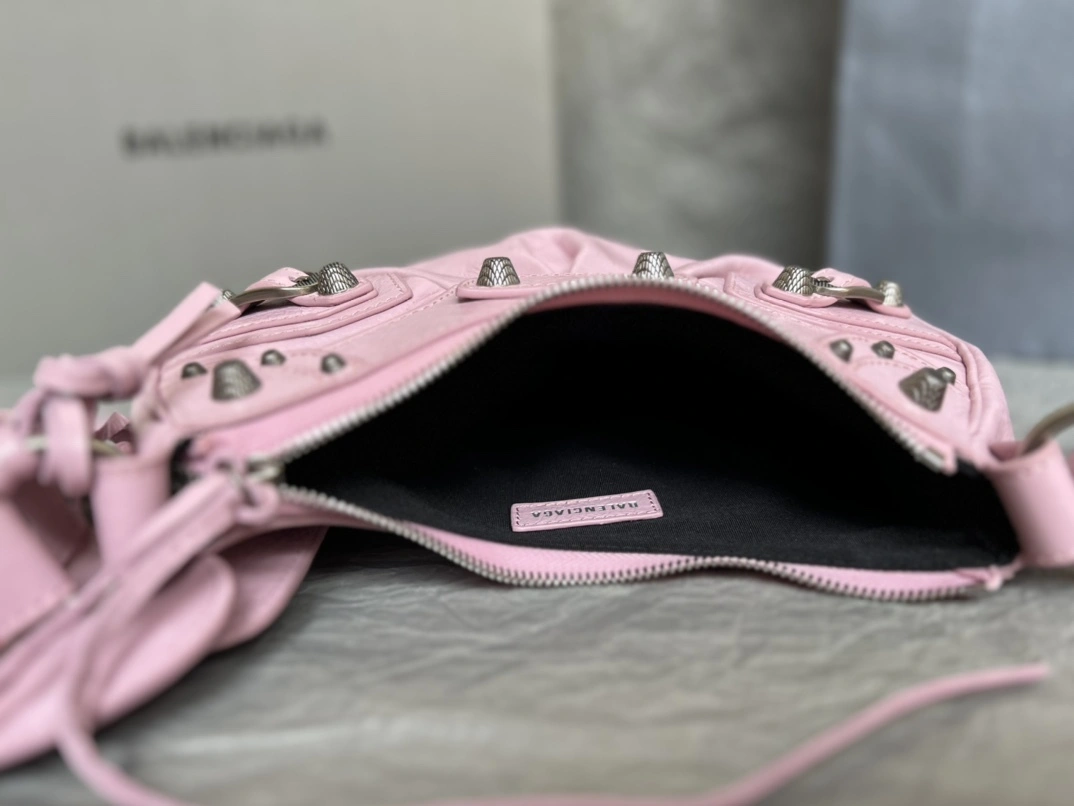 MOMO-- 218593i161 6713091VG9Y6904 high quality version Le Cagole item:D-B177I2529