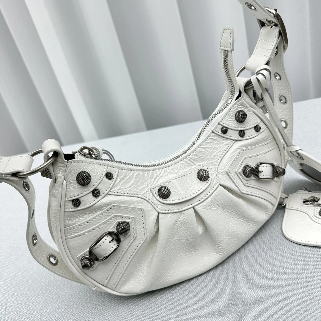 MOMO-- 218593i161 6713091VG9Y9104 high quality version Le Cagole item:D-B202J0822