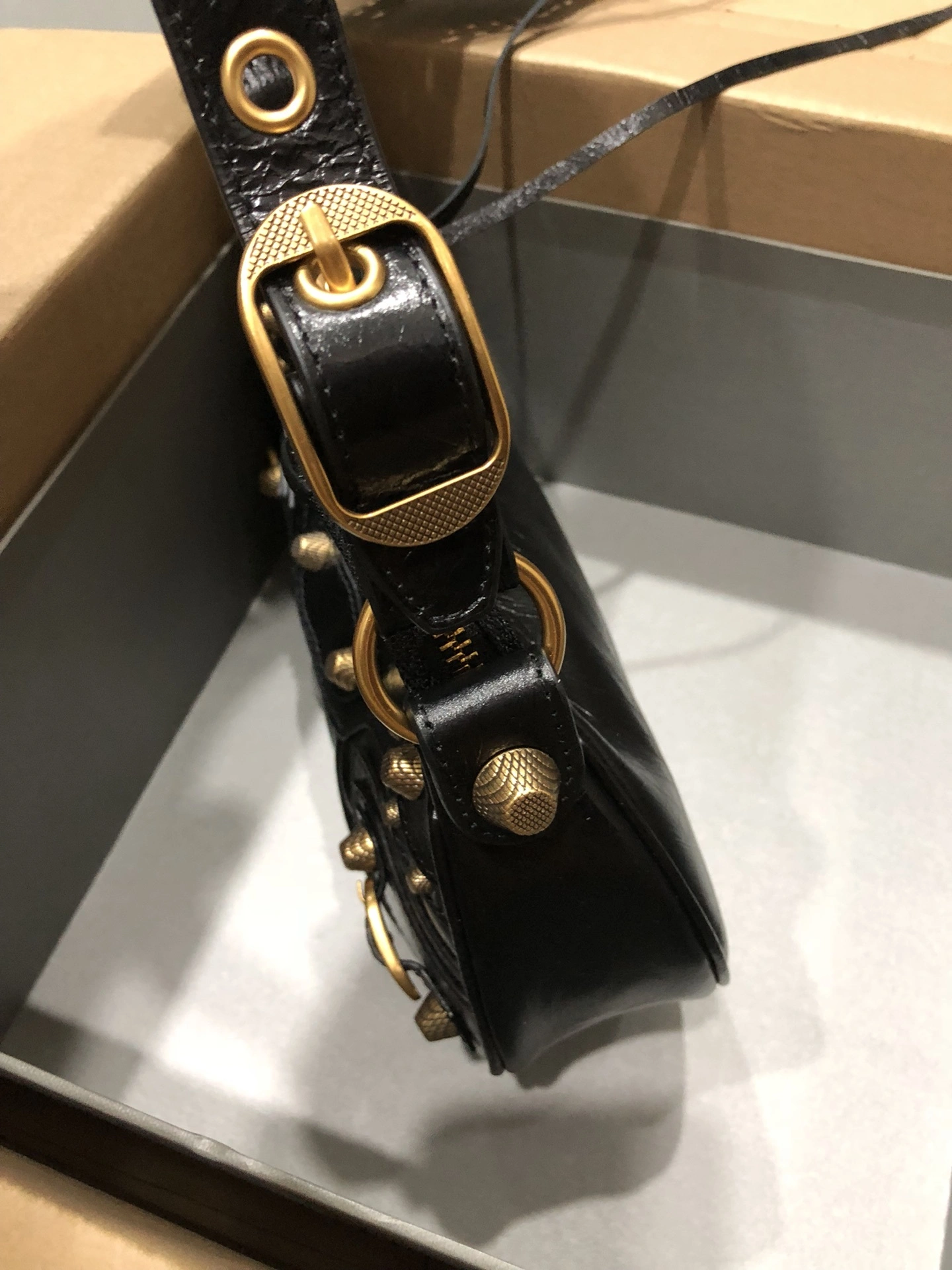 MOMO-- 218593i161 671309210F61000 high quality version Le Cagole item:D-B000J0830