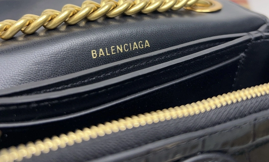 MOMO-- 218593i161 736016210IX1000 high quality version Calfskin item:D-B000I2532