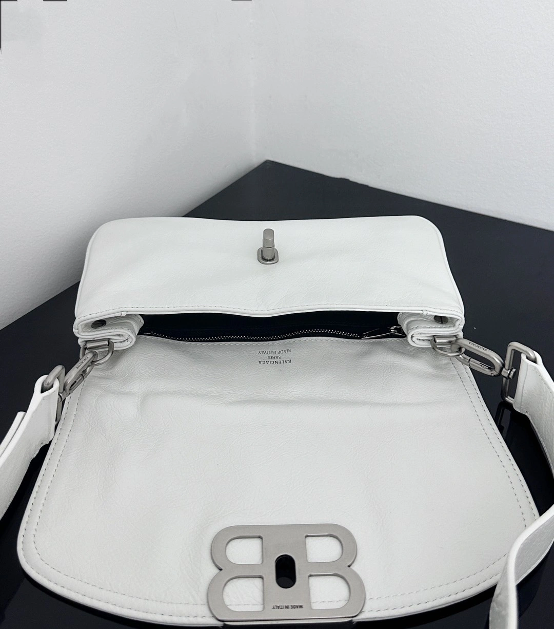 MOMO-- 218593i161 7485982AAIY9001 high quality version item:D-B000J0829