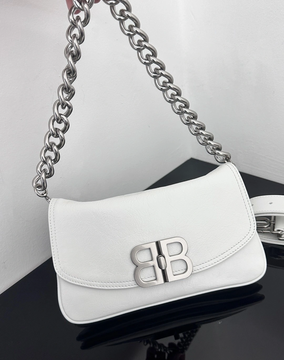 MOMO-- 218593i161 7485982AAIY9001 high quality version item:D-B000J0829