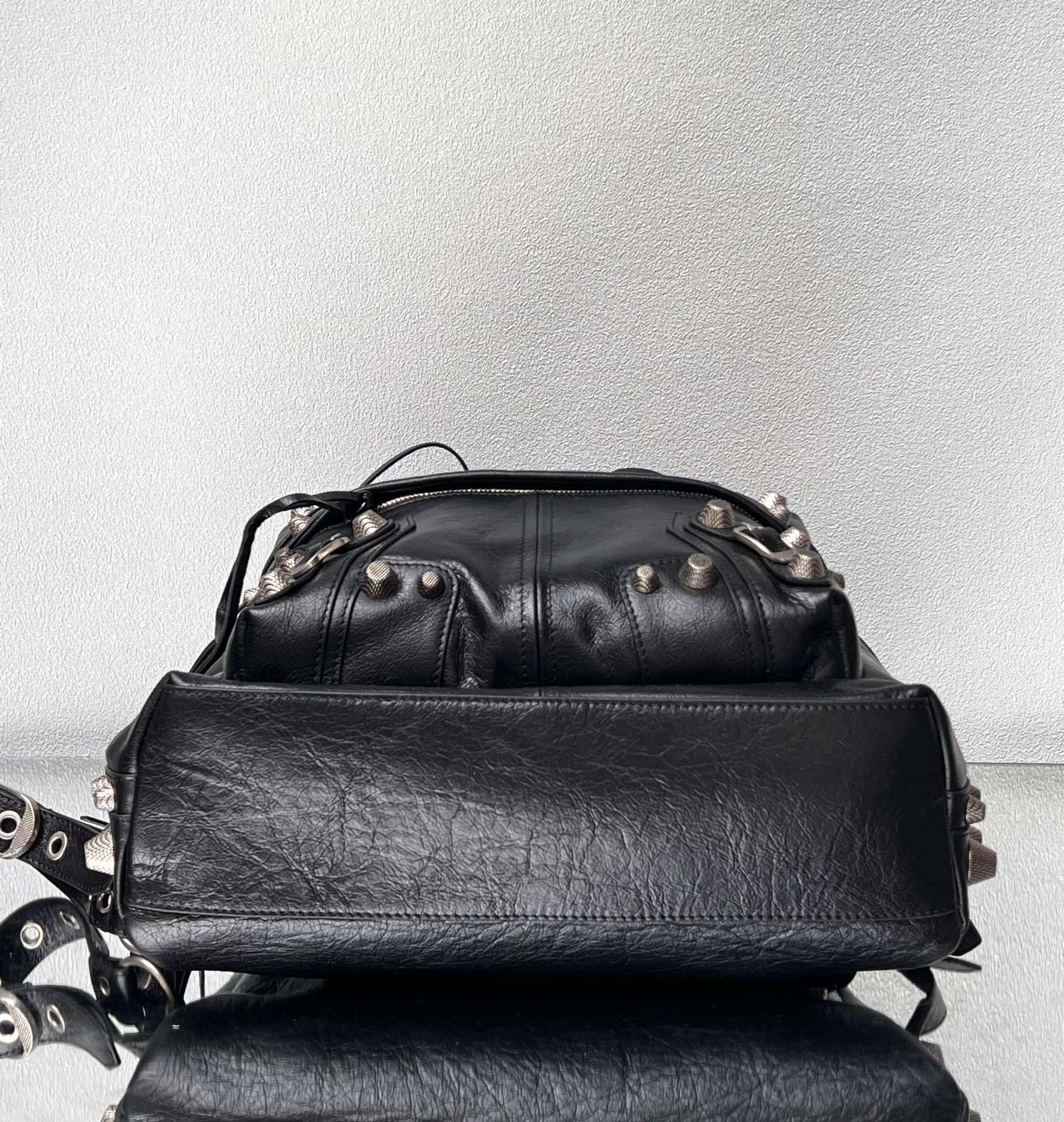 MOMO-- 218593i161 766297210KR1000 high quality version sheepskin item:E-B177I2149