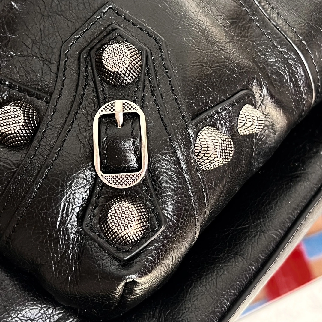 MOMO-- 218593i161 766297210KR1000 high quality version sheepskin item:E-B177I2149