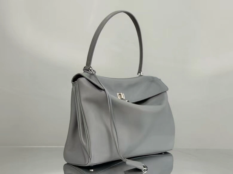 MOMO-- 218593i161 7897722AA4U1142 high quality version Rodeo bag item:E-B000G1906