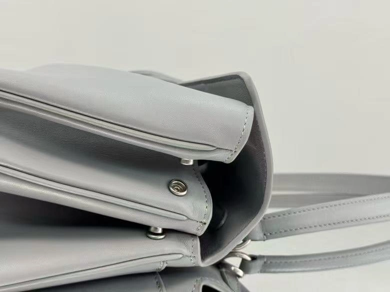 MOMO-- 218593i161 7897722AA4U1142 high quality version Rodeo bag item:E-B000G1906